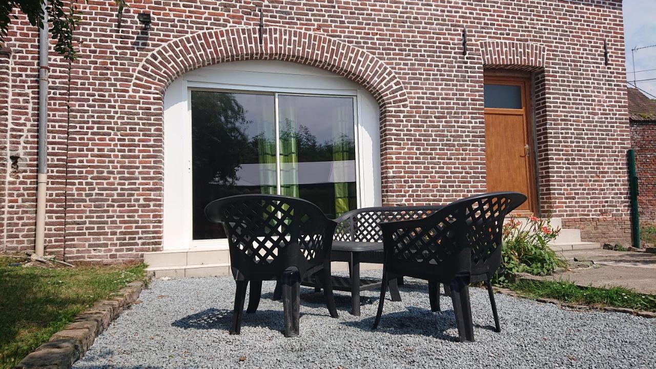 Les Chambres Du Relais Liettres Exterior photo